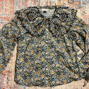 Universal Thread floral print large collar embroidered puff-sleeve top